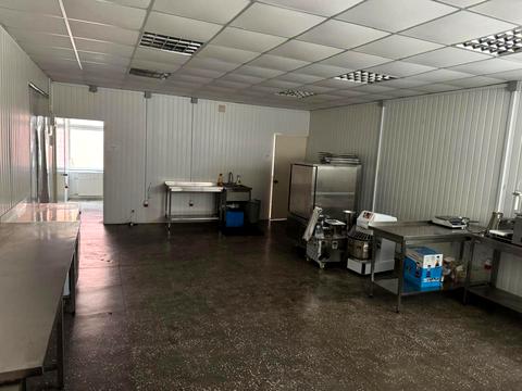 комерційна за адресою Лесі Українки вул., 72