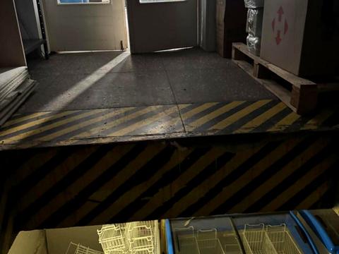 комерційна за адресою Лесі Українки вул., 72