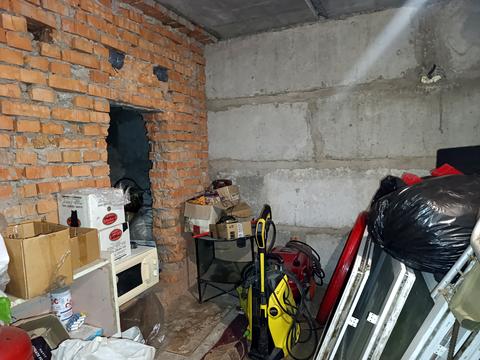 комерційна за адресою Решетилівська вул., 33а