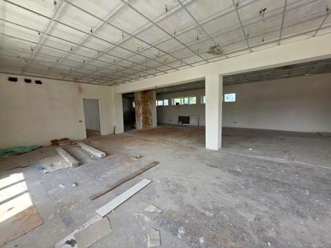 комерційна за адресою Каракая вул., 20