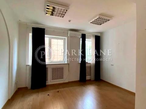 комерційна за адресою Спаська вул., 24/15