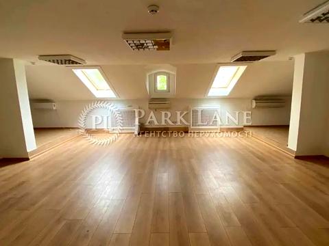 комерційна за адресою Спаська вул., 24/15