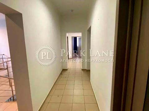 комерційна за адресою Спаська вул., 24/15