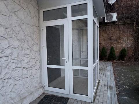 коммерческая по адресу Антоновича ул. (Горького), 59