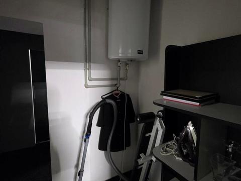 комерційна за адресою Олександра Довженка вул., 29-Г