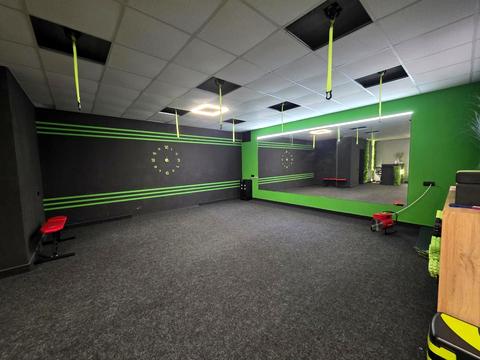 комерційна за адресою Олександра Довженка вул., 29-Г