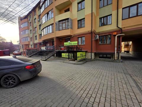 комерційна за адресою Олександра Довженка вул., 29-Г