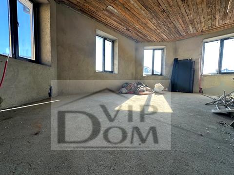 будинок за адресою Небесної Сотні просп. (Маршала Жукова)