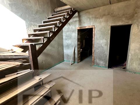 будинок за адресою Небесної Сотні просп. (Маршала Жукова)