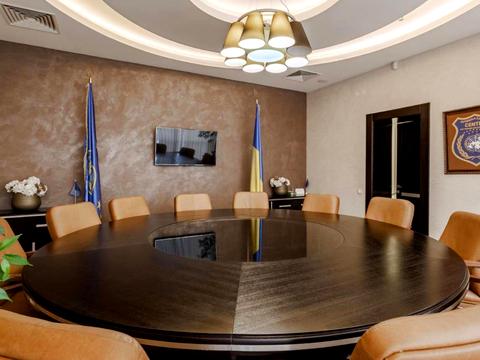 комерційна за адресою Валерія Лобановського просп. (Червонозоряний), 4-Б