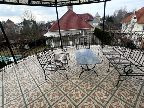 будинок за адресою Вишнева