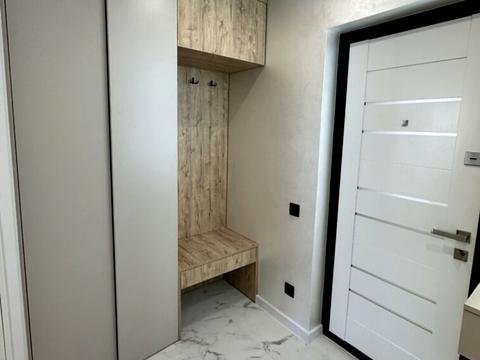 квартира за адресою Білогірська вул., 12