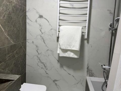 квартира за адресою Білогірська вул., 12