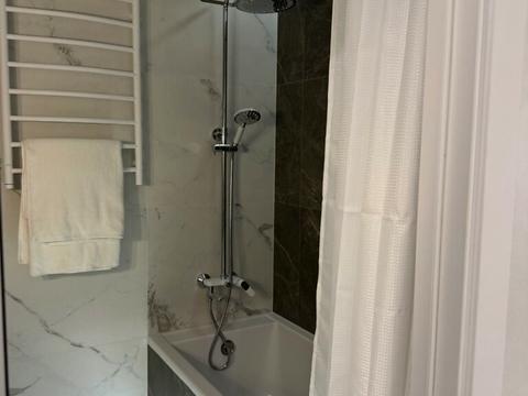 квартира за адресою Білогірська вул., 12