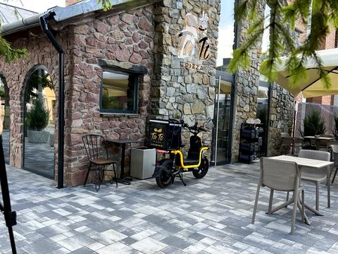 комерційна за адресою Тиха вул., 7