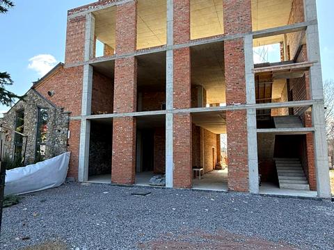 комерційна за адресою Тиха вул., 7