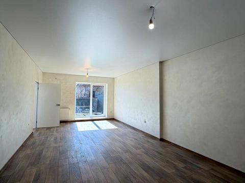 дом по адресу Центральна