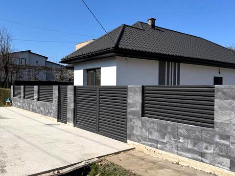 будинок за адресою Центральна