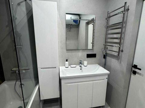 квартира за адресою Причальна вул., 12