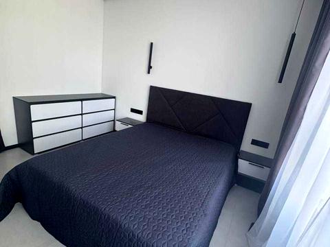 квартира за адресою Причальна вул., 12