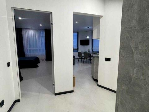 квартира за адресою Причальна вул., 12