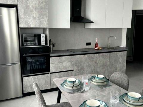 квартира за адресою Причальна вул., 12