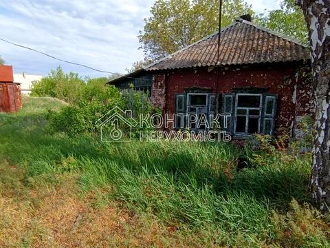 дом по адресу Шкільна вул., 1