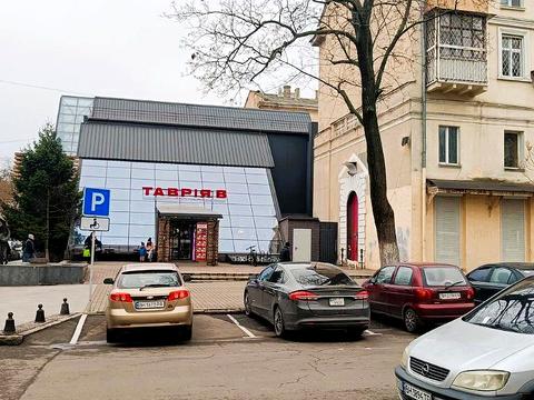 комерційна за адресою Соборна пл., 1