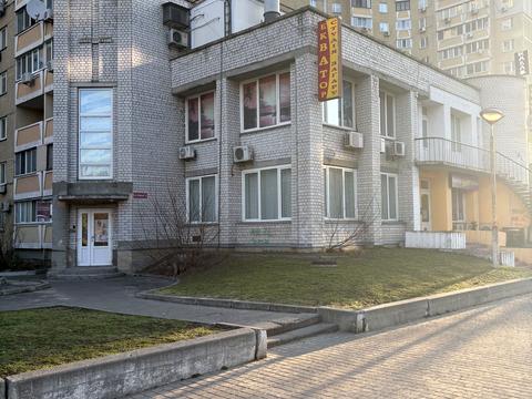 комерційна за адресою Василя Порика просп., 7-А