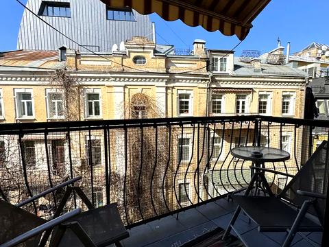 квартира за адресою Андріївський узвіз, 2-В