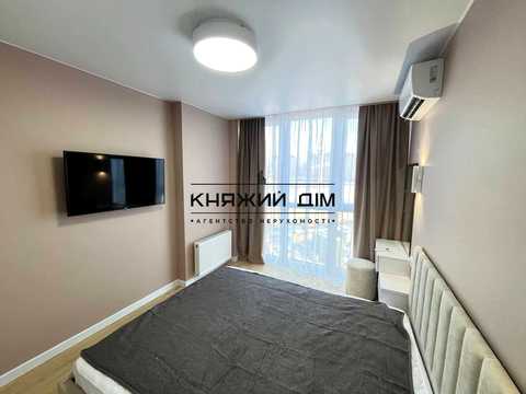 квартира за адресою Дніпровська набережна вул., 17-К