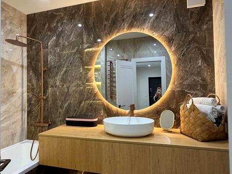 квартира за адресою Богдана Хмельницького вул., (Будинок 3)