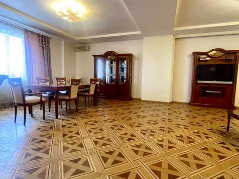 квартира за адресою Сергія Подолинського вул. (Благоєва), 7