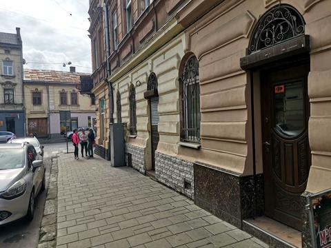 комерційна за адресою Городоцька вул., 88