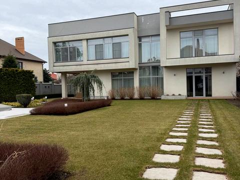 будинок за адресою Совіньйон