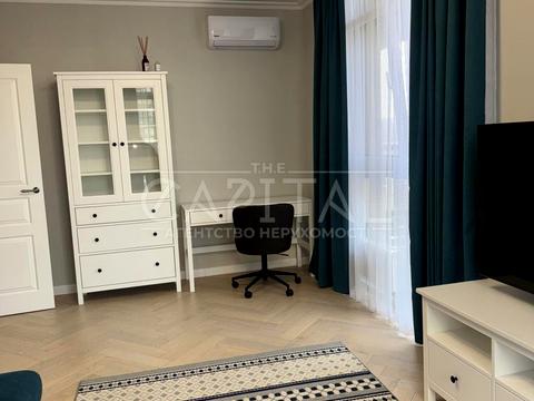 квартира за адресою Предславинська вул., 42