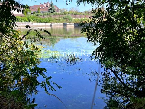 участок по адресу Старокиевская ул., 142