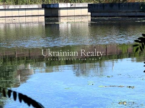участок по адресу Старокиевская ул., 142