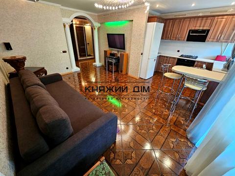 квартира по адресу Николая Михновского бульв. (Дружбы народов), 10-А