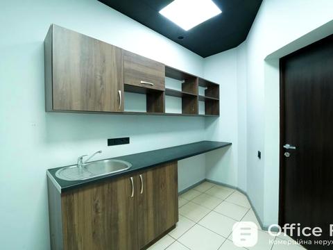 комерційна за адресою Велика Васильківська вул. (Червоноармійська), 72