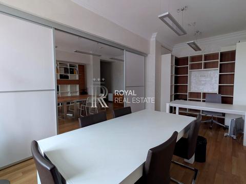 коммерческая по адресу Крещатик ул. (Kreschatic), 25