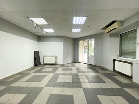 коммерческая по адресу Кравчука ул., 15