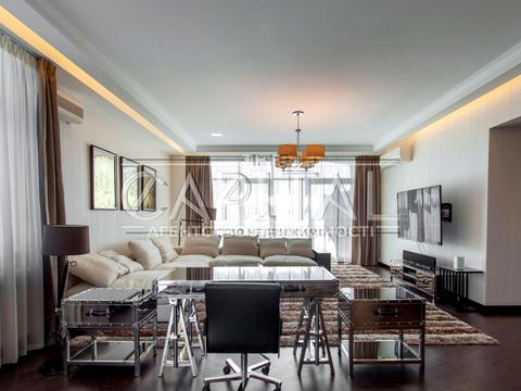 комерційна за адресою Звіринецька вул., 59