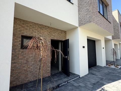 дом по адресу Парафіальна