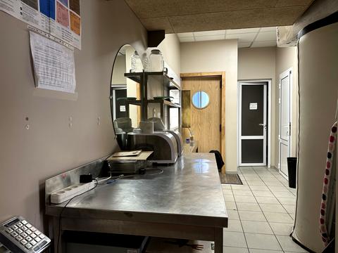 коммерческая по адресу Дмитрия Яворницкого просп. (Карла Маркса), 5