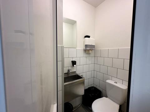 коммерческая по адресу Дмитрия Яворницкого просп. (Карла Маркса), 5