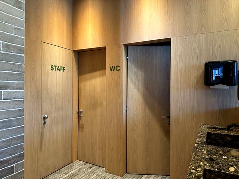 коммерческая по адресу Дмитрия Яворницкого просп. (Карла Маркса), 5