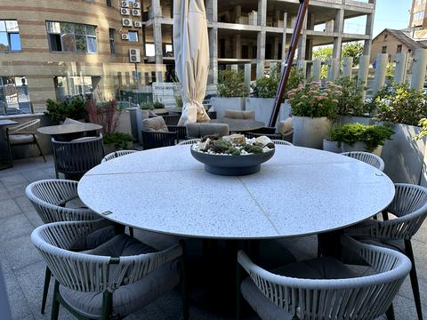 коммерческая по адресу Дмитрия Яворницкого просп. (Карла Маркса), 5