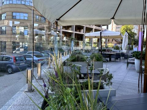 коммерческая по адресу Дмитрия Яворницкого просп. (Карла Маркса), 5