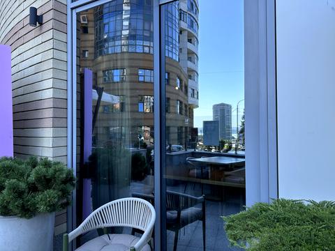 коммерческая по адресу Дмитрия Яворницкого просп. (Карла Маркса), 5